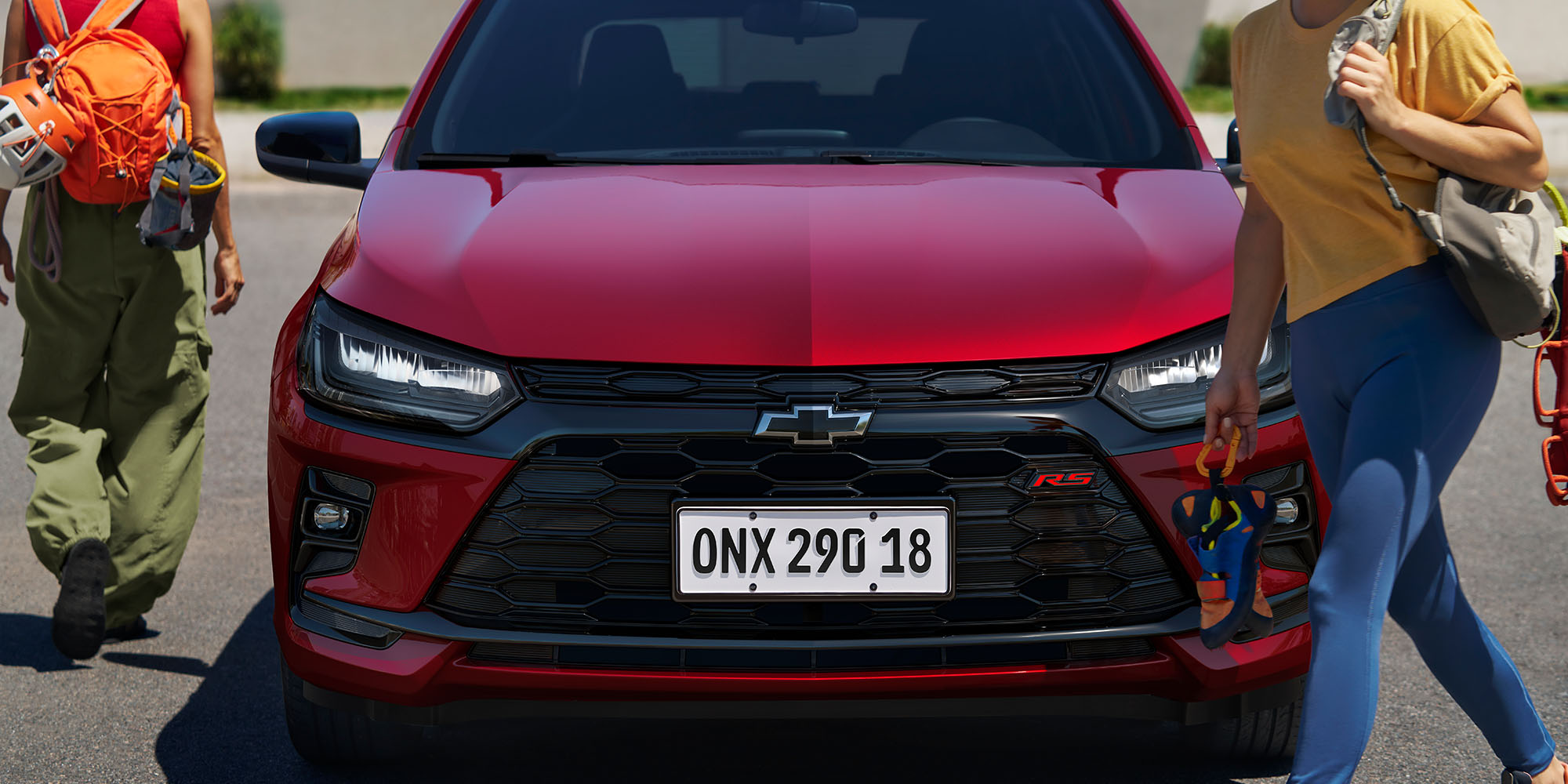 Vista frontal deportiva del Chevrolet Onix RS 2026